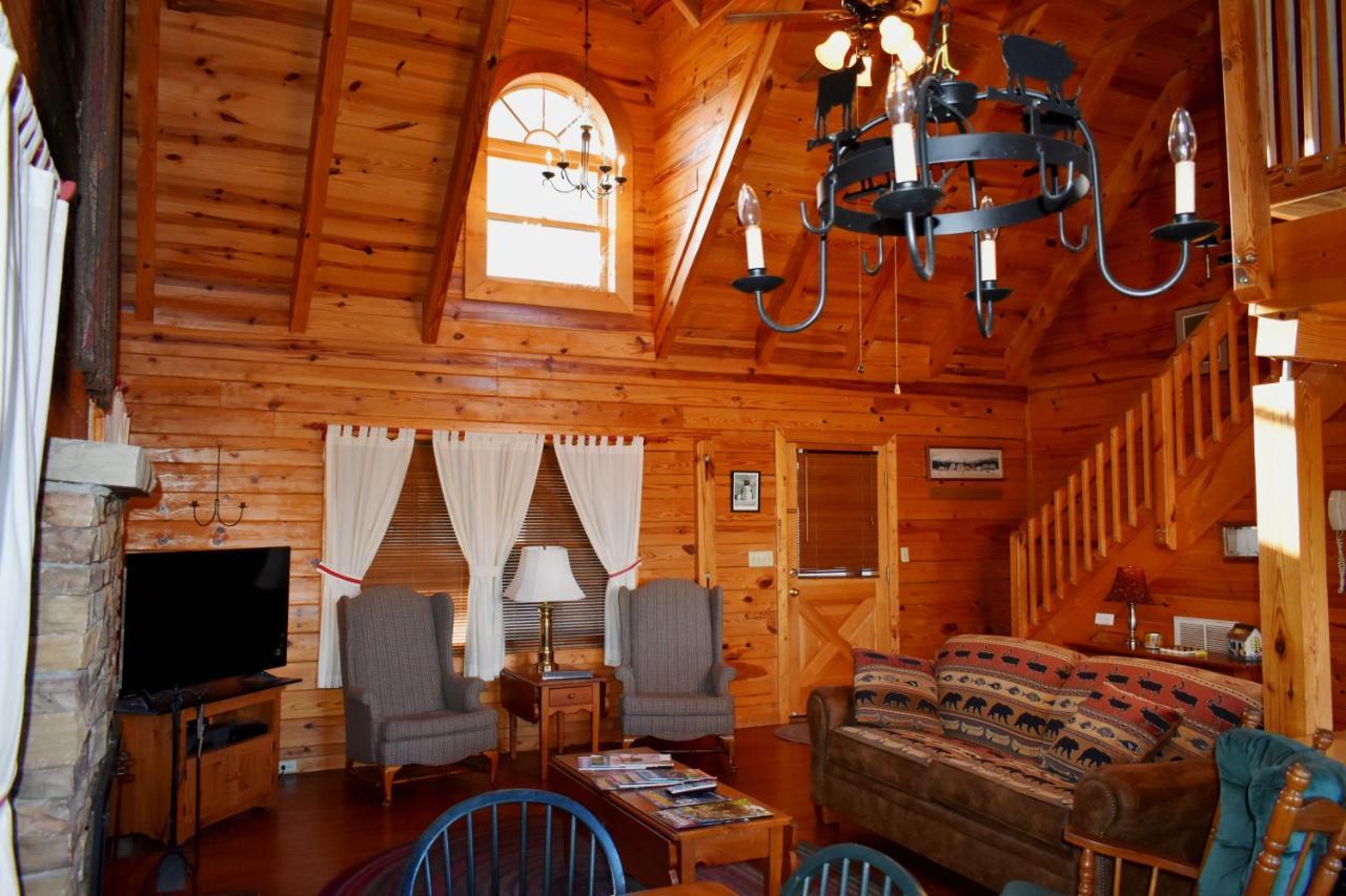 Villa Cabin Fever à Gatlinburg Extérieur photo